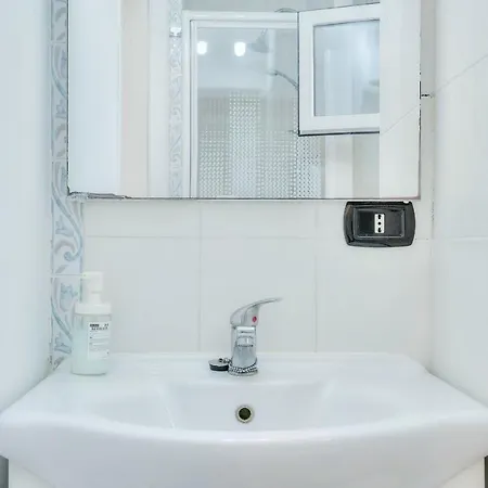 Apartament Vesuviana *
