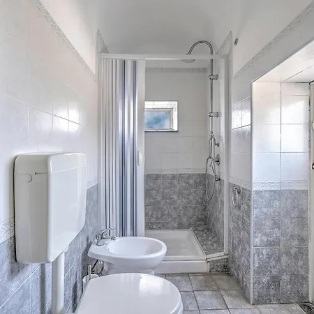 Apartament Vesuviana